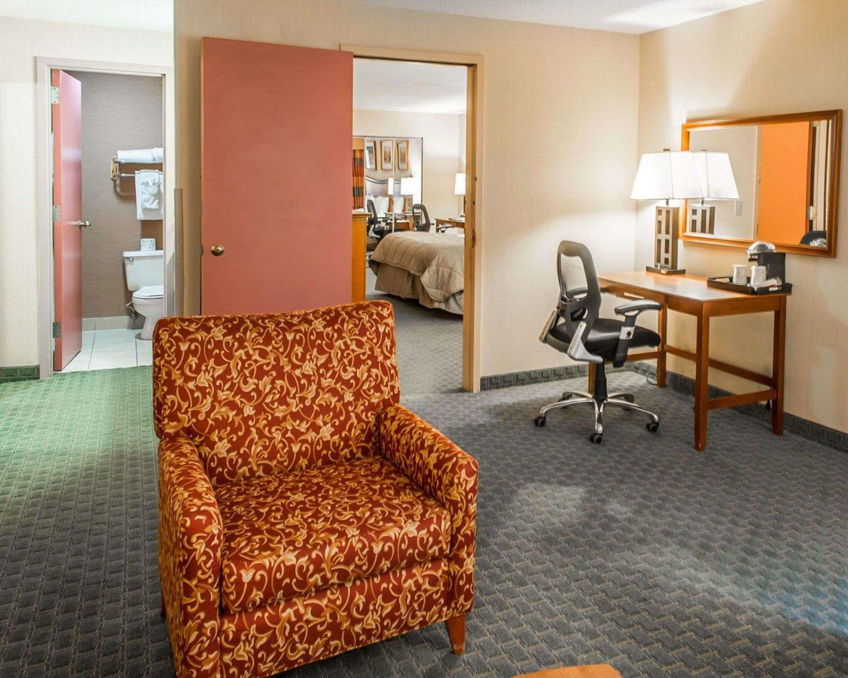 Quality Inn And Conference Center Greeley Downtown Eksteriør billede